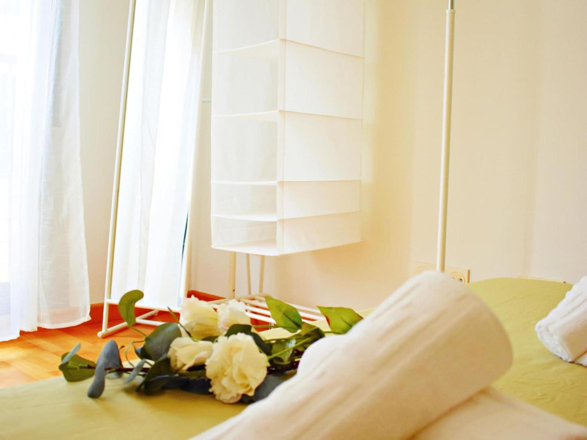 Cozy Apatment Just 10 Mins From The City Centre マラガ エクステリア 写真